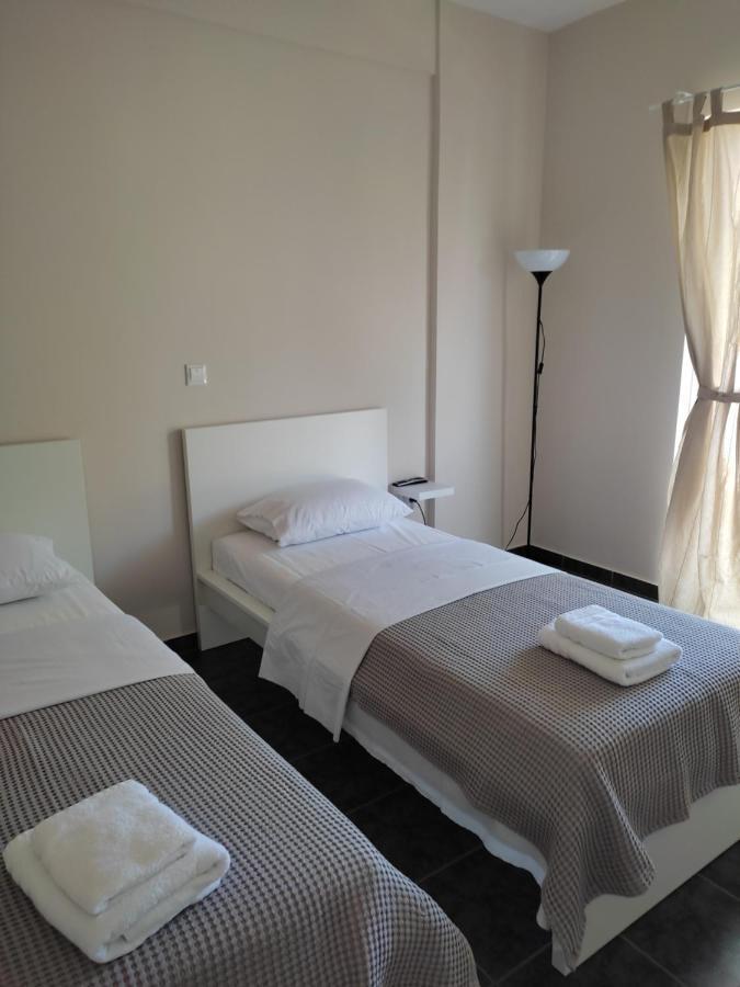 Appartamento Double M Near Athens Airport Markópoulon Esterno foto
