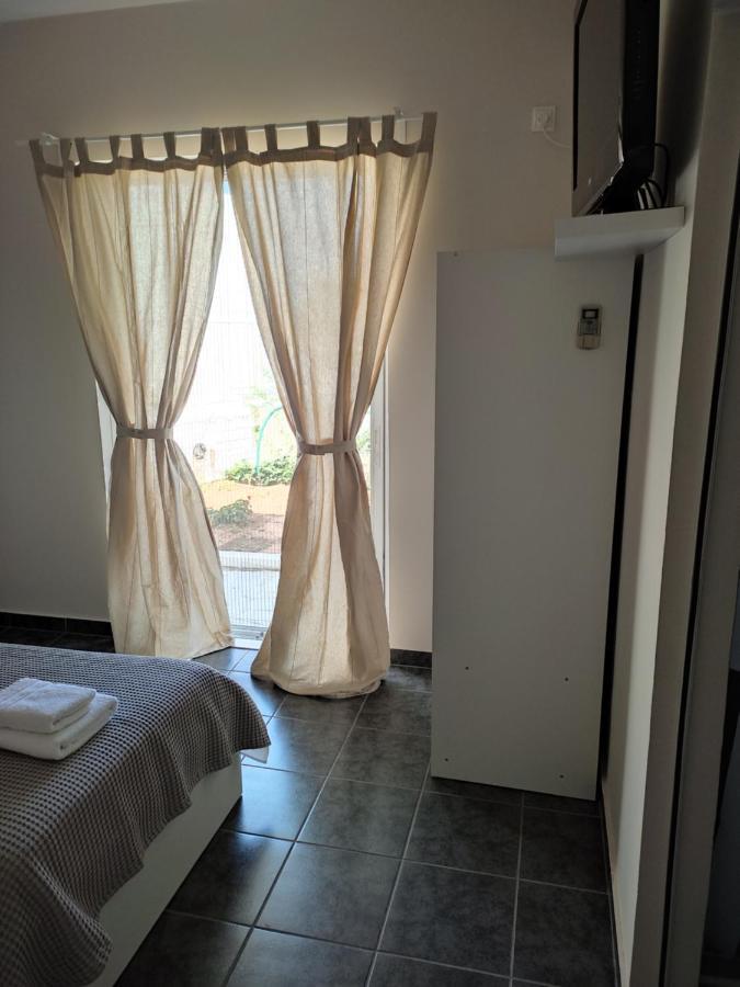 Appartamento Double M Near Athens Airport Markópoulon Esterno foto